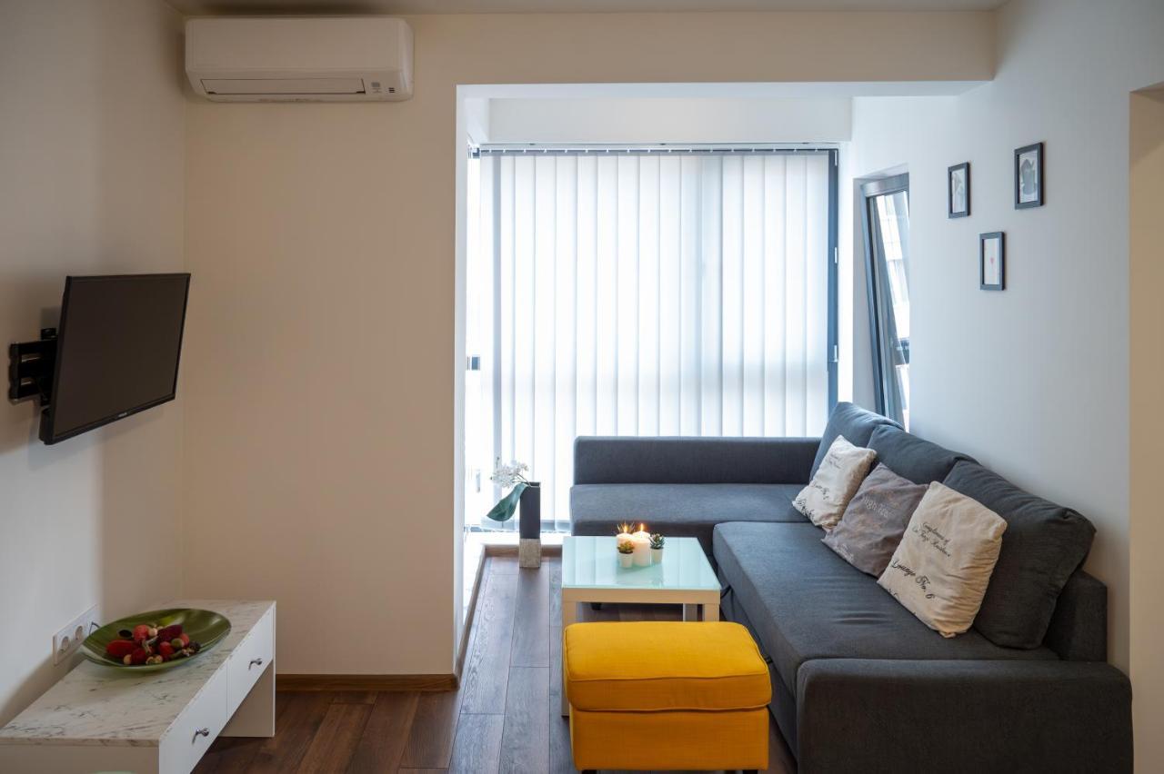 Bright Studio In The City Center Sofía Exterior foto